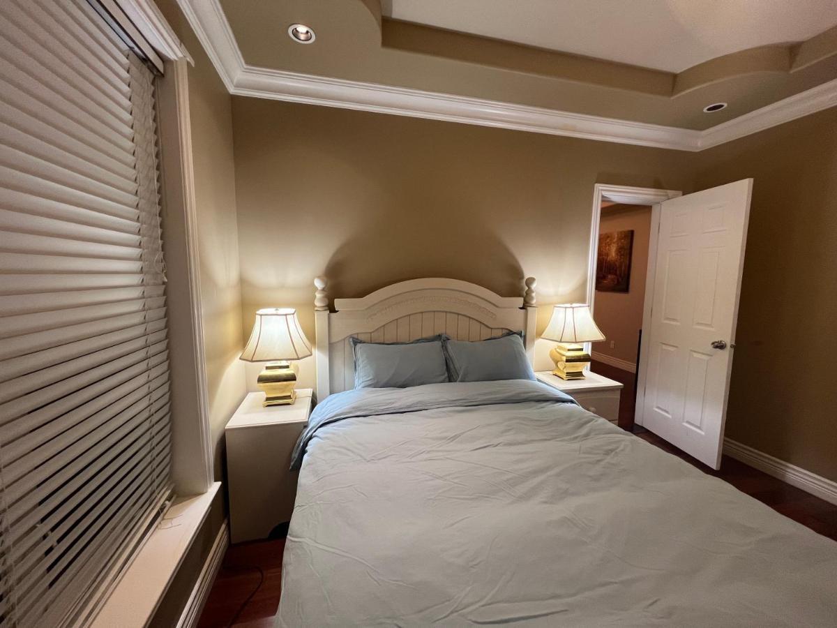 Lucky Suite, Two-Bedroom Suite With Independent Entrance In Richmond Close To Yvr Zewnętrze zdjęcie